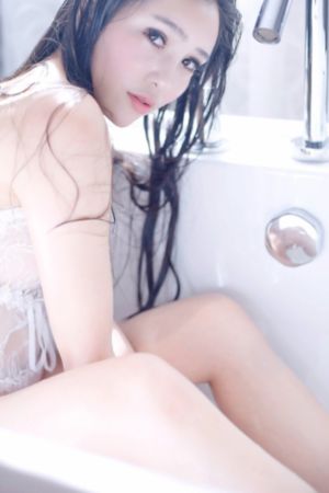翘臀后进美女动态图啪_BDHD在线观看