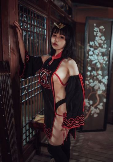 美女裸身黄色网站_HD高清视频观看